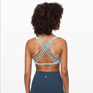 [NWT] Lululemon Free to Be Serene Bra